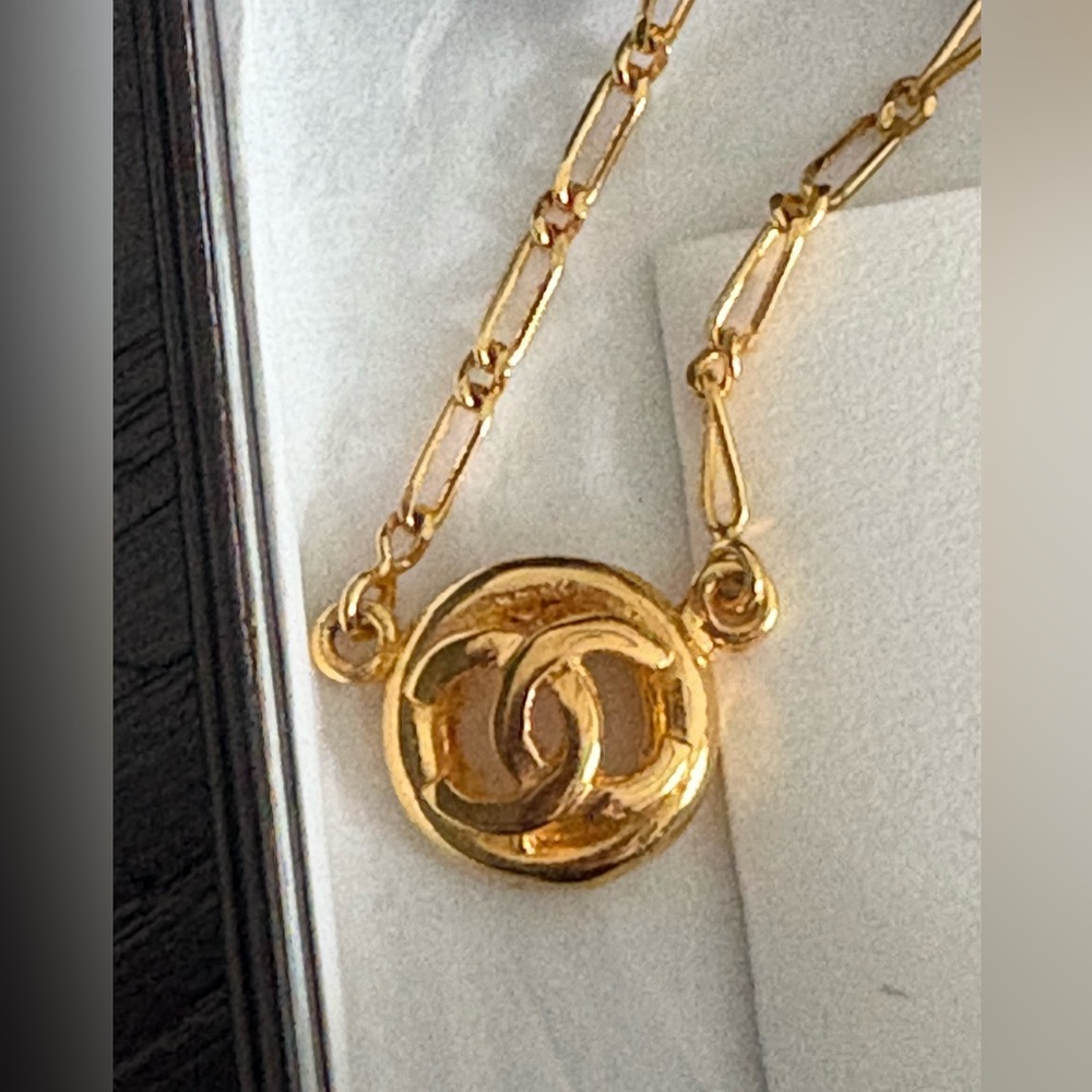 VINTAGE Authentic CHANEL 1983 CC medallion pendant necklace in 24K gold